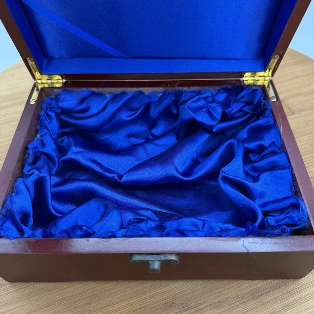 Vtg Ritz Carlton Wooden Presentation Gift Box Rancho Mirage Mahogany Satin Blue